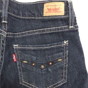 NWOT Low Cut Skinny Levi’s